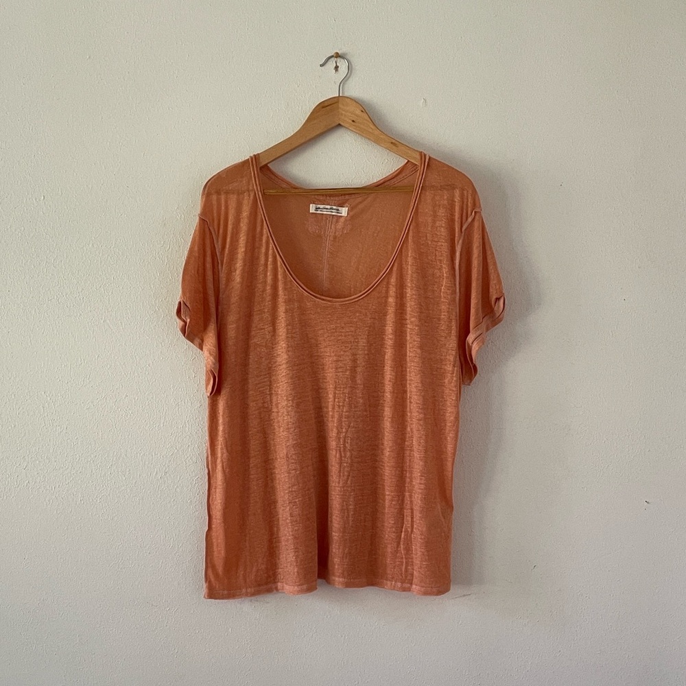 Free People Short Sleeve Scoop Neck Tee in Peach